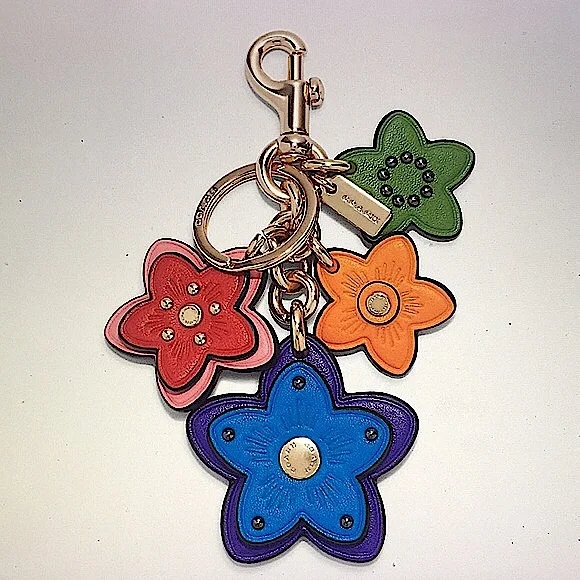 COACH - WILDFLOWER CLUSTER BAG CHARM IN COLORBLOCK - Picture 3 of 12